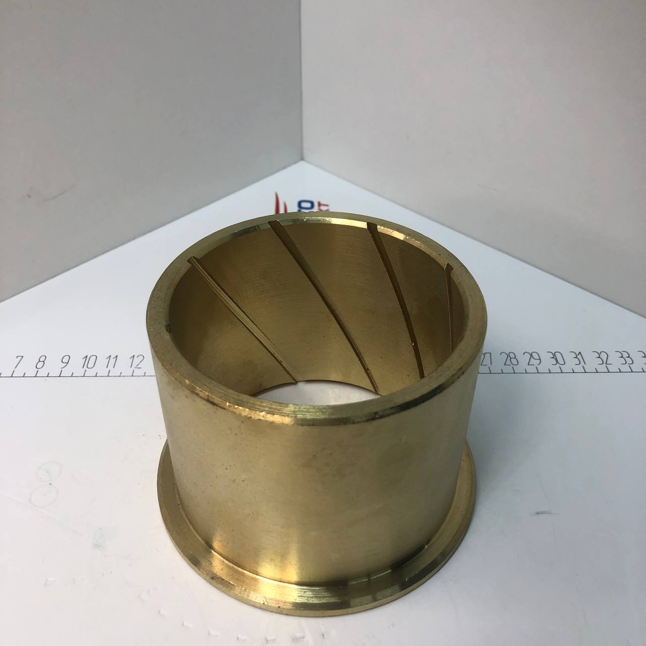 Втулка 87х100,3х80 балансира КамАЗ (бронза) Р2
